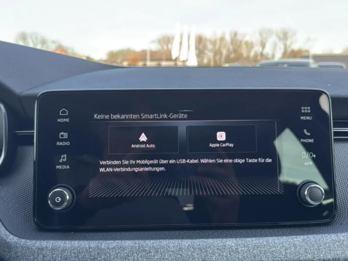 1.0 TSI SELECTION TREKHAAK/CRUISE/STOELVERW/CARPLAY