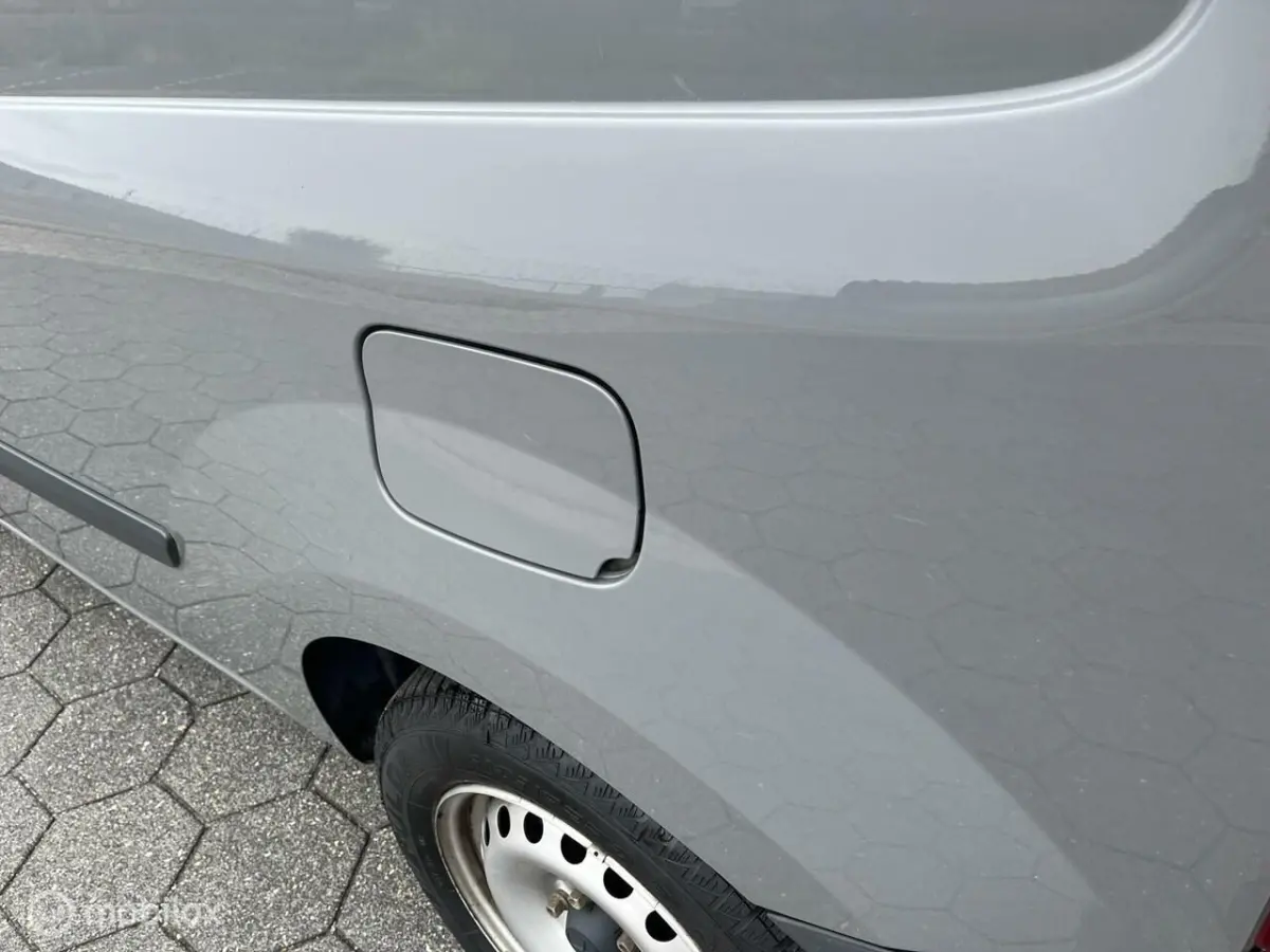 108 CDI start/stop dolfijn grijs schuifdeur zeer nette bus