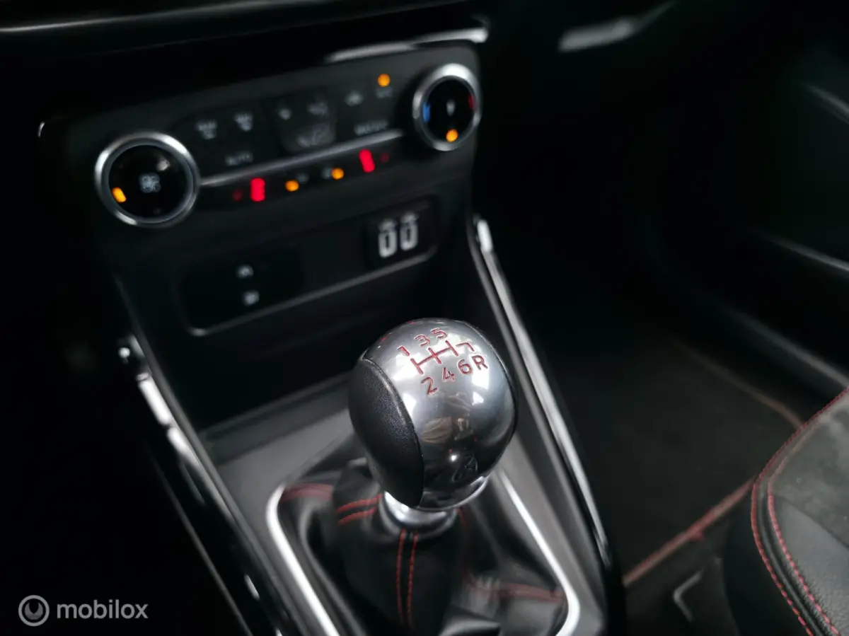 1.0 EcoBoost ST-Line / B&O / Navi / Carplay