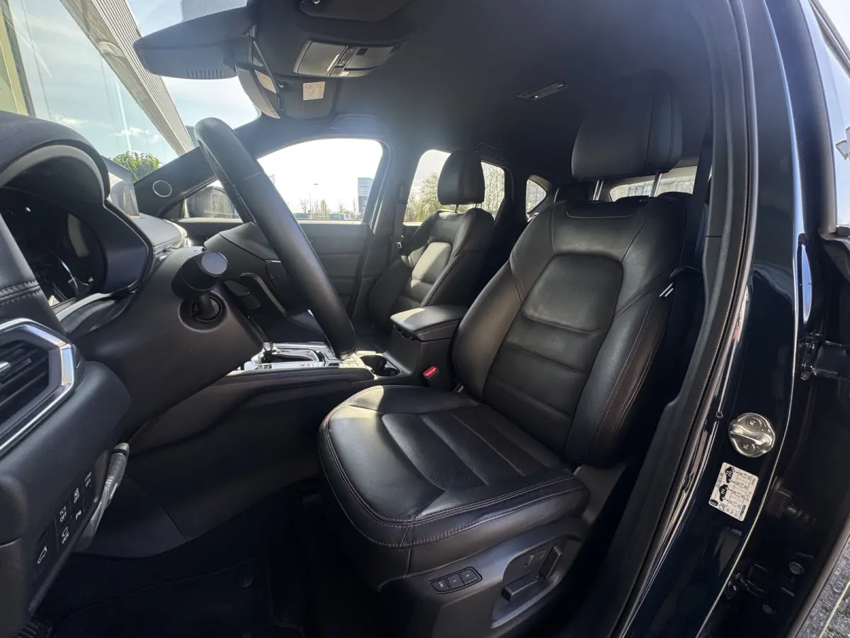 2.0 e-SkyActiv-G M Hybrid 165 Homura Trekhaak / Bose / Camera / Head-Up / Leer / Navi / Clima / Cruise