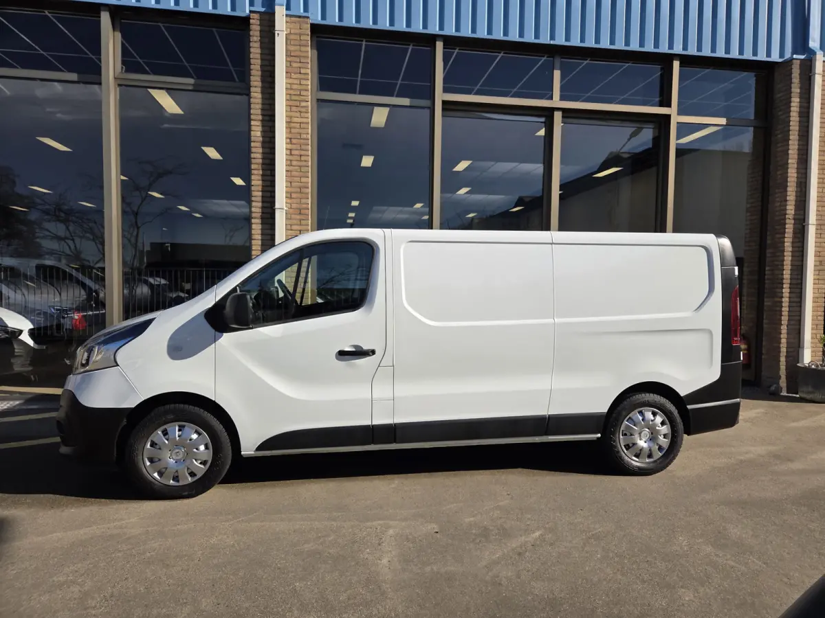 2.0 dCi 120Pk /88kw L2 Airco Parkeersensor Trekhaak Business