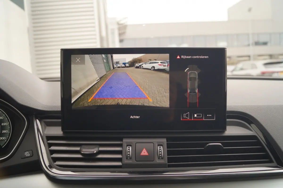 50 TFSIe PHEV Advanced Edition -NAVI-TREKHAAK-ECC-