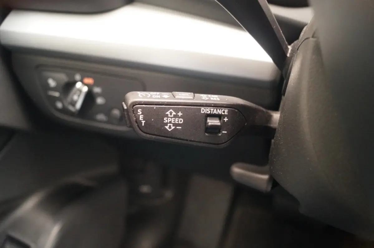 50 TFSIe PHEV Advanced Edition -NAVI-TREKHAAK-ECC-