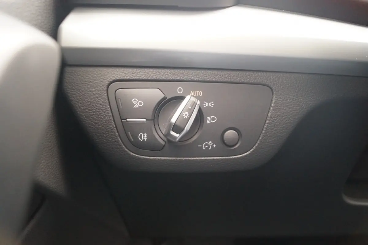 50 TFSIe PHEV Advanced Edition -NAVI-TREKHAAK-ECC-