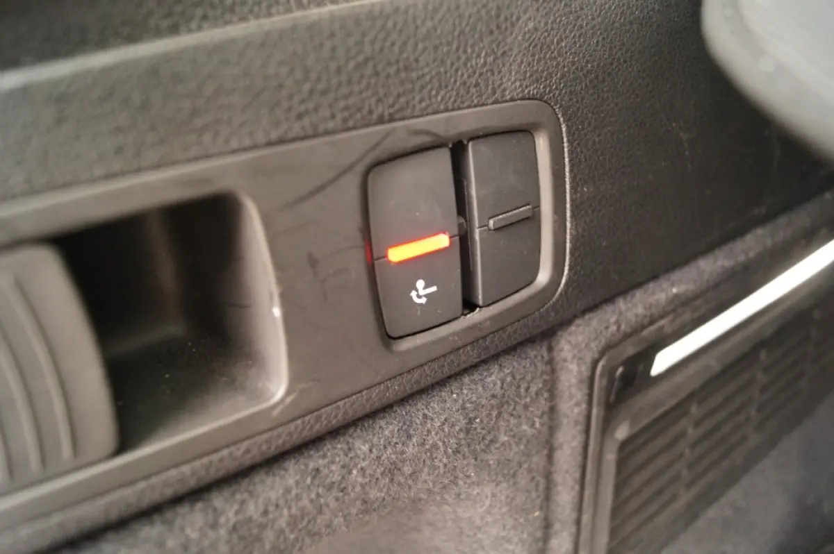 50 TFSIe PHEV Advanced Edition -NAVI-TREKHAAK-ECC-