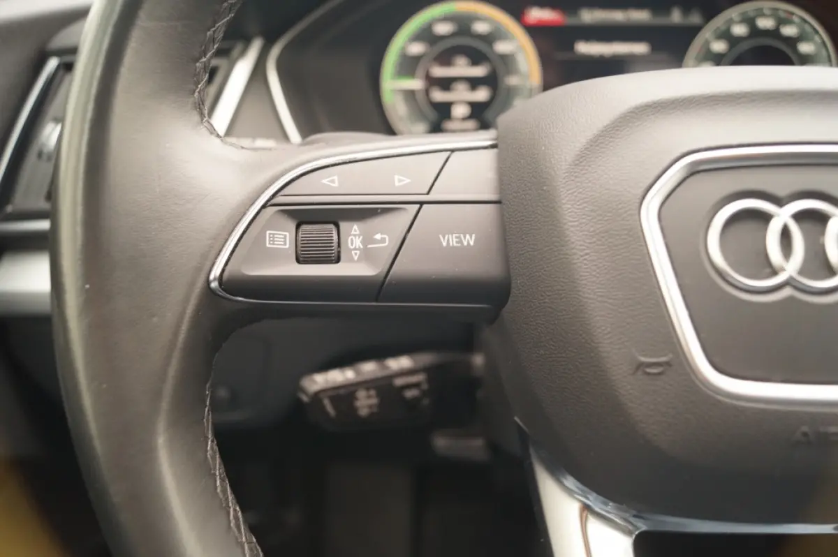 50 TFSIe PHEV Advanced Edition -NAVI-TREKHAAK-ECC-