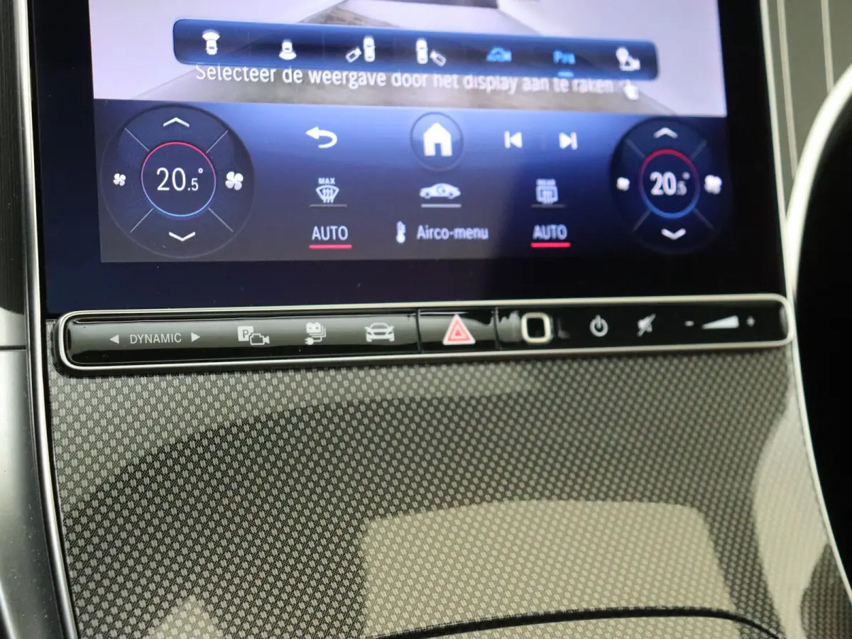 400e 4MATIC AMG Line / Panoramadak/ DISTRONIC/ Head Up/ El. Trekhaak/ 20 inch/ Night