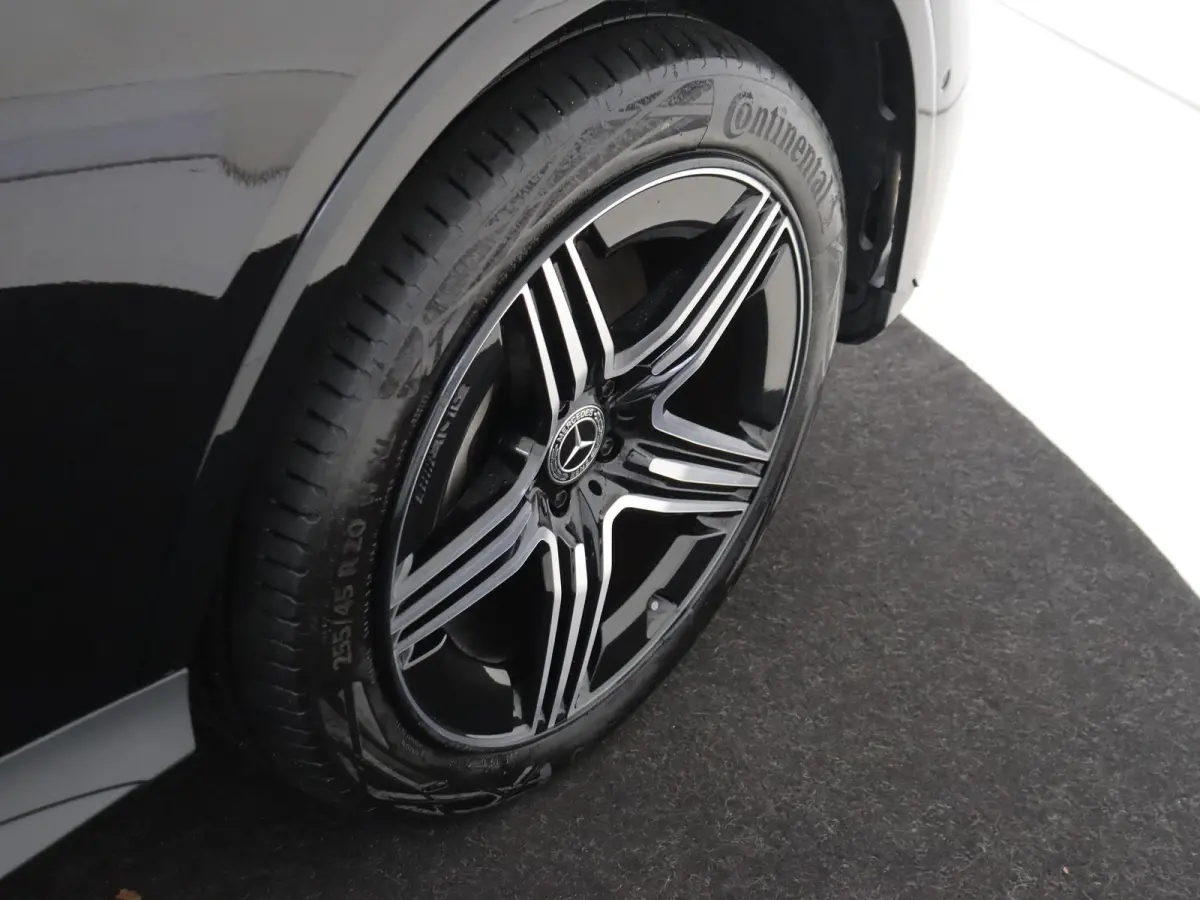 400e 4MATIC AMG Line / Panoramadak/ DISTRONIC/ Head Up/ El. Trekhaak/ 20 inch/ Night