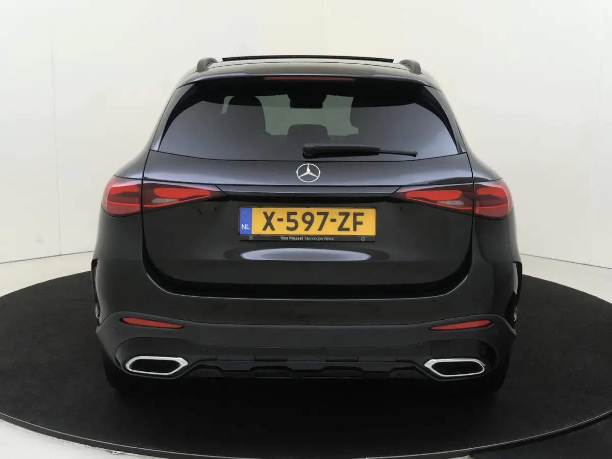 400e 4MATIC AMG Line / Panoramadak/ DISTRONIC/ Head Up/ El. Trekhaak/ 20 inch/ Night