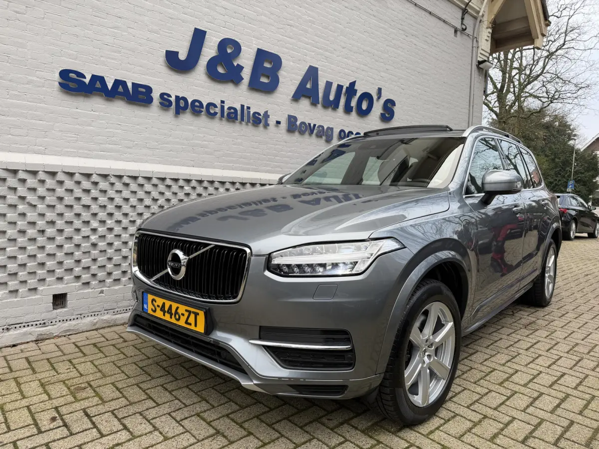2.0 T8 Twin Engine AWD Momentum 7P Panorama dak Trekhaak