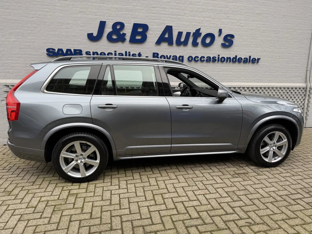 2.0 T8 Twin Engine AWD Momentum 7P Panorama dak Trekhaak