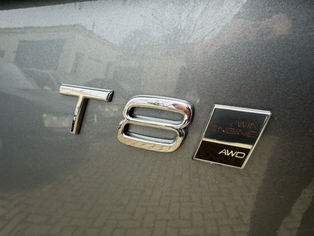 2.0 T8 Twin Engine AWD Momentum 7P Panorama dak Trekhaak