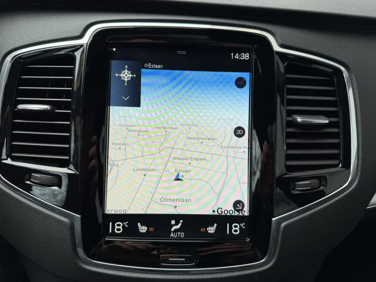 2.0 T8 Twin Engine AWD Momentum 7P Panorama dak Trekhaak