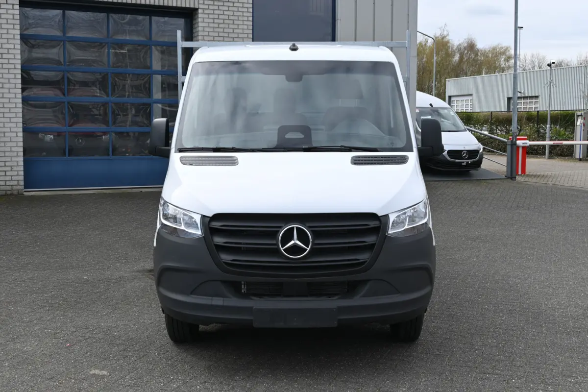 515 CDI L2 Pro Open laadbak 3500 KG trekhaak, Geveerde stoel