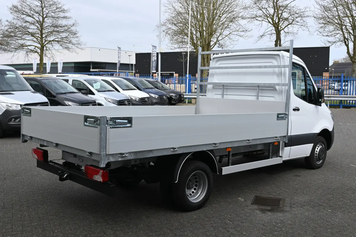 515 CDI L2 Pro Open laadbak 3500 KG trekhaak, Geveerde stoel