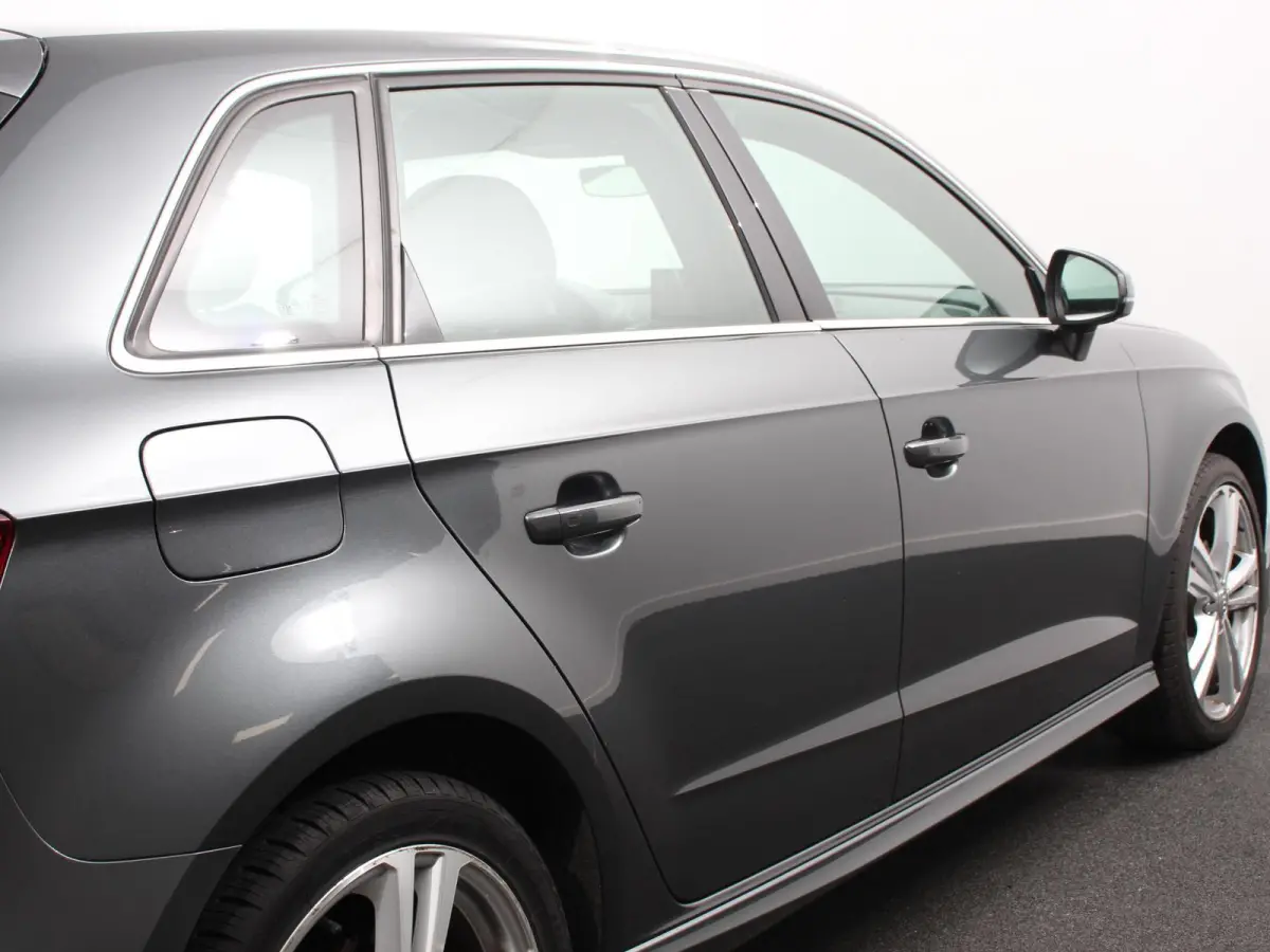 1.5 TFSI CNG Automaat S-Line Navigatie Parkeersensoren achter Cruise Control Stoelverwarming 18"Lichtmetalen velgen Ledverlichting Climate Control