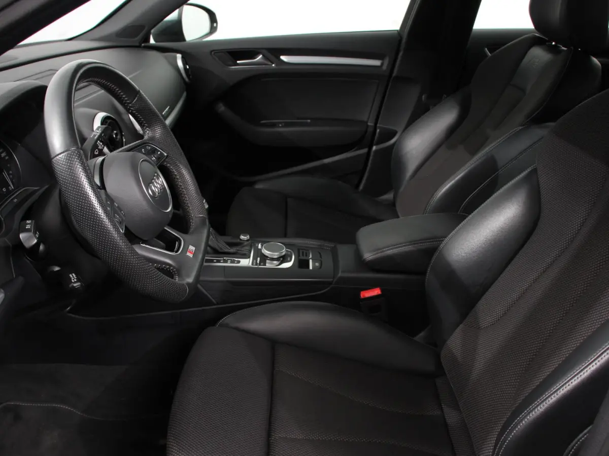 1.5 TFSI CNG Automaat S-Line Navigatie Parkeersensoren achter Cruise Control Stoelverwarming 18"Lichtmetalen velgen Ledverlichting Climate Control