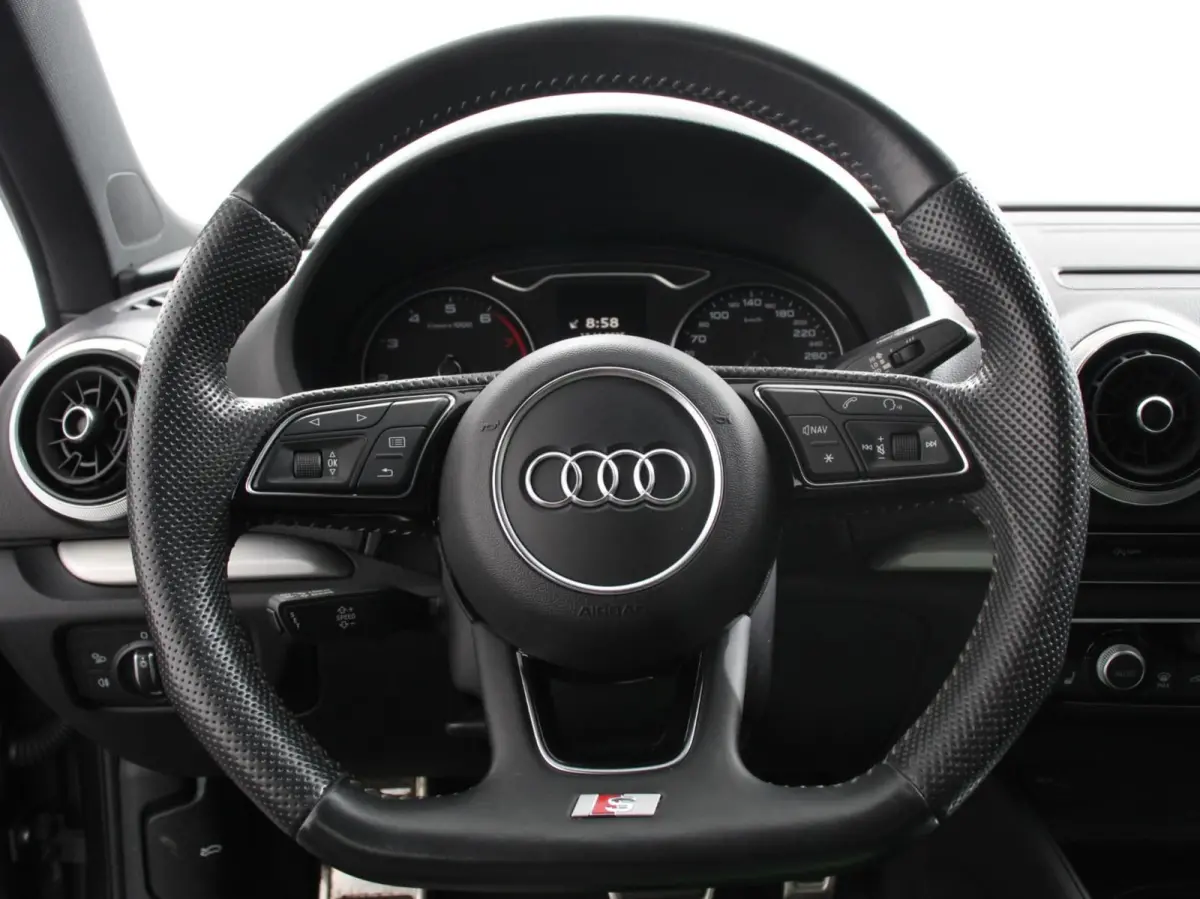 1.5 TFSI CNG Automaat S-Line Navigatie Parkeersensoren achter Cruise Control Stoelverwarming 18"Lichtmetalen velgen Ledverlichting Climate Control