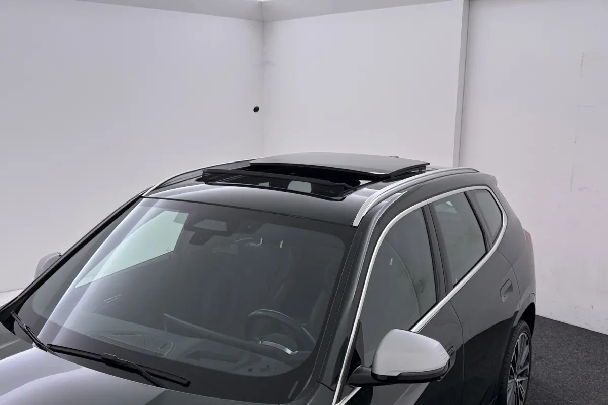 SDrive18i X-line | Panoramadak | 360-camera | Leer | Sportstoelen | Individual 20 inch velgen.
