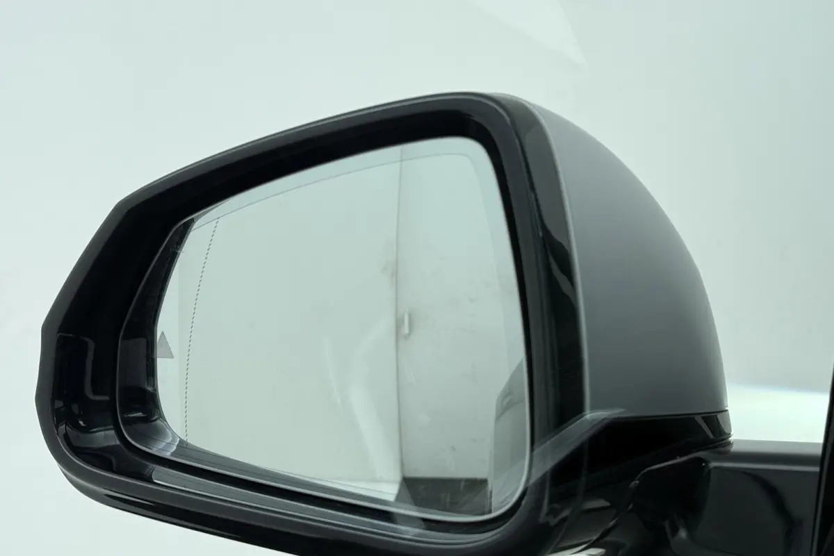 SDrive18i X-line | Panoramadak | 360-camera | Leer | Sportstoelen | Individual 20 inch velgen.