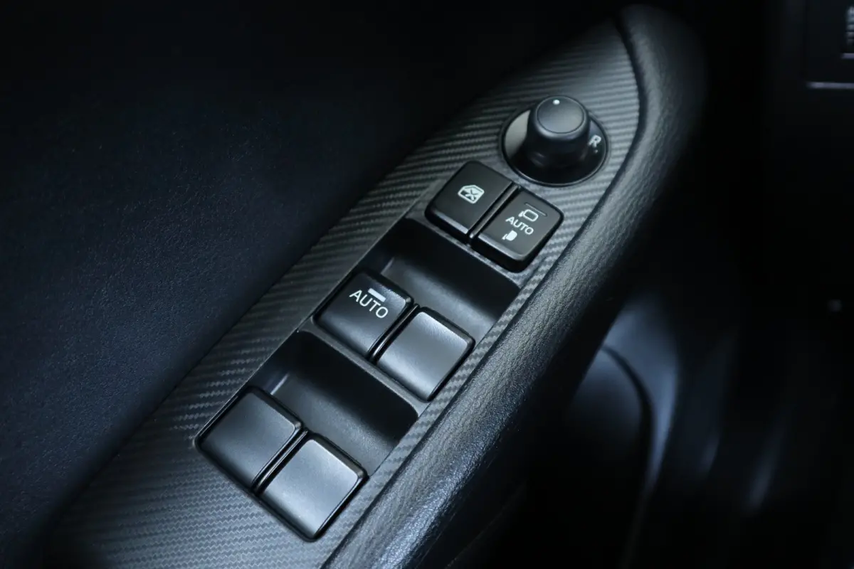 2.0 SkyActiv-G 121 Sportive Clima / Navi / Cruise / Apple-Android / LM-Velgen