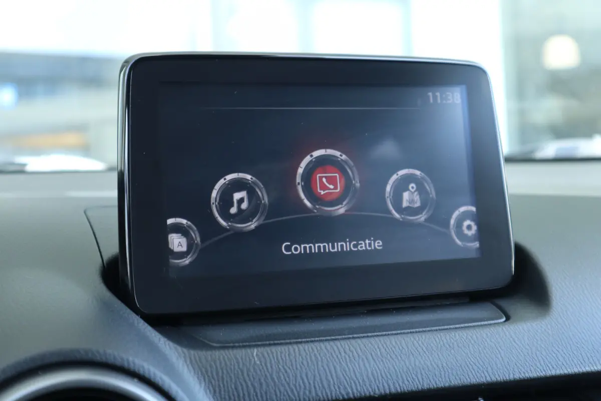 2.0 SkyActiv-G 121 Sportive Clima / Navi / Cruise / Apple-Android / LM-Velgen