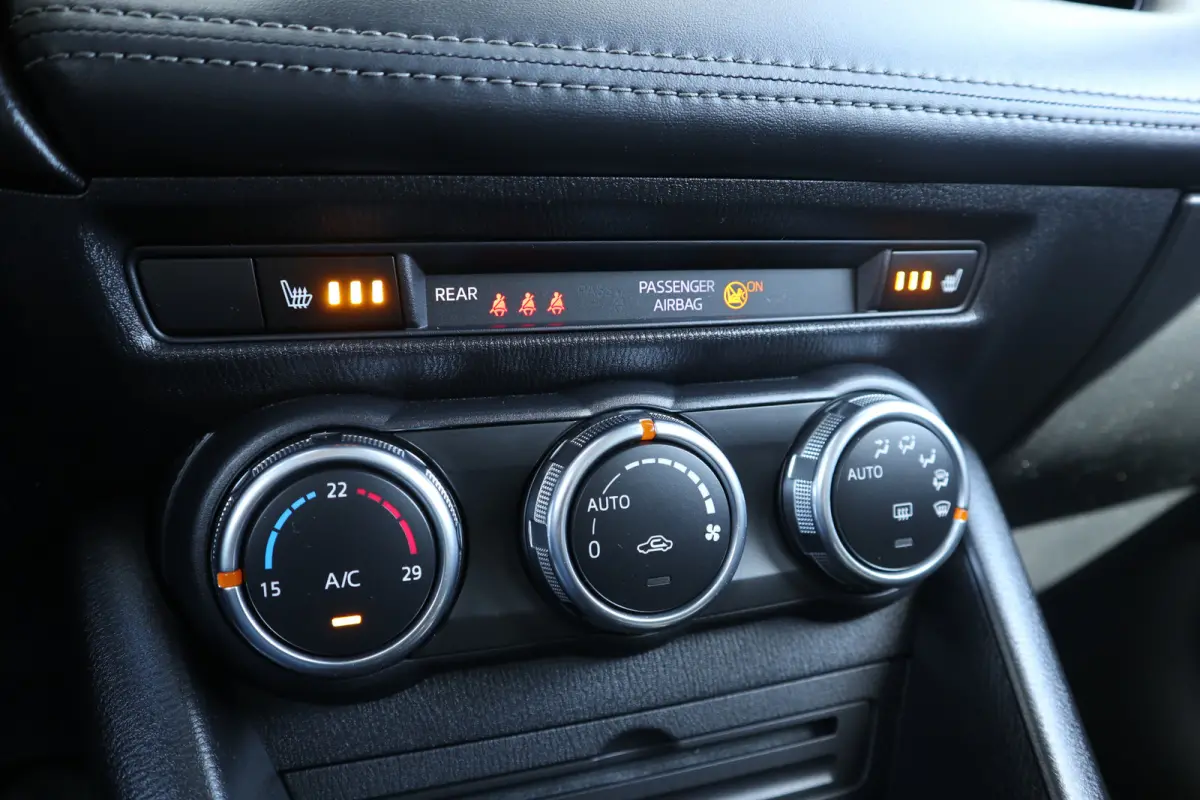 2.0 SkyActiv-G 121 Sportive Clima / Navi / Cruise / Apple-Android / LM-Velgen