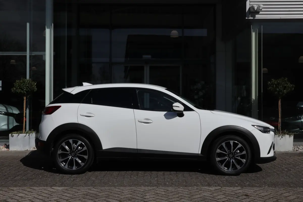 2.0 SkyActiv-G 121 Sportive Clima / Navi / Cruise / Apple-Android / LM-Velgen