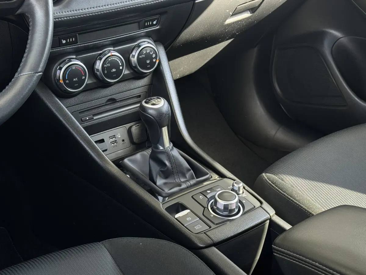 2.0 SkyActiv-G 121 Sportive Clima / Navi / Cruise / Apple-Android / LM-Velgen