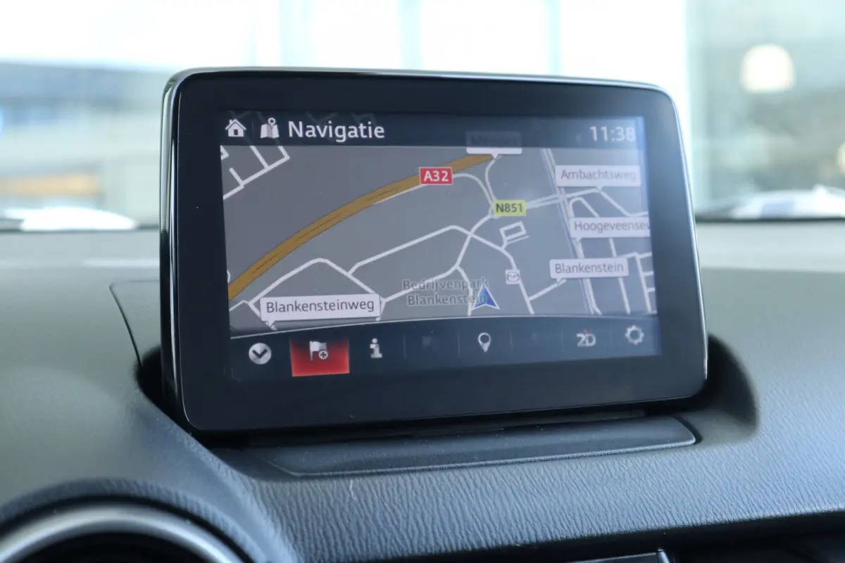 2.0 SkyActiv-G 121 Sportive Clima / Navi / Cruise / Apple-Android / LM-Velgen