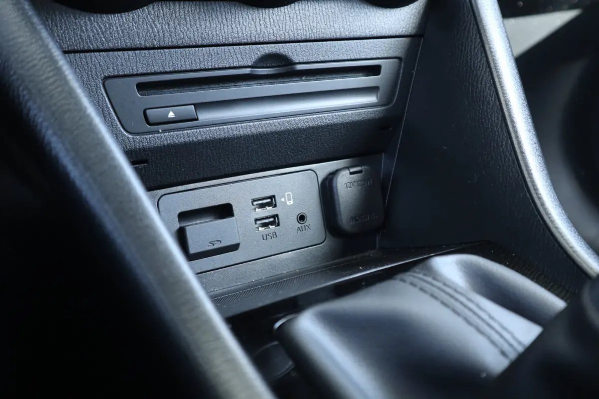 2.0 SkyActiv-G 121 Sportive Clima / Navi / Cruise / Apple-Android / LM-Velgen
