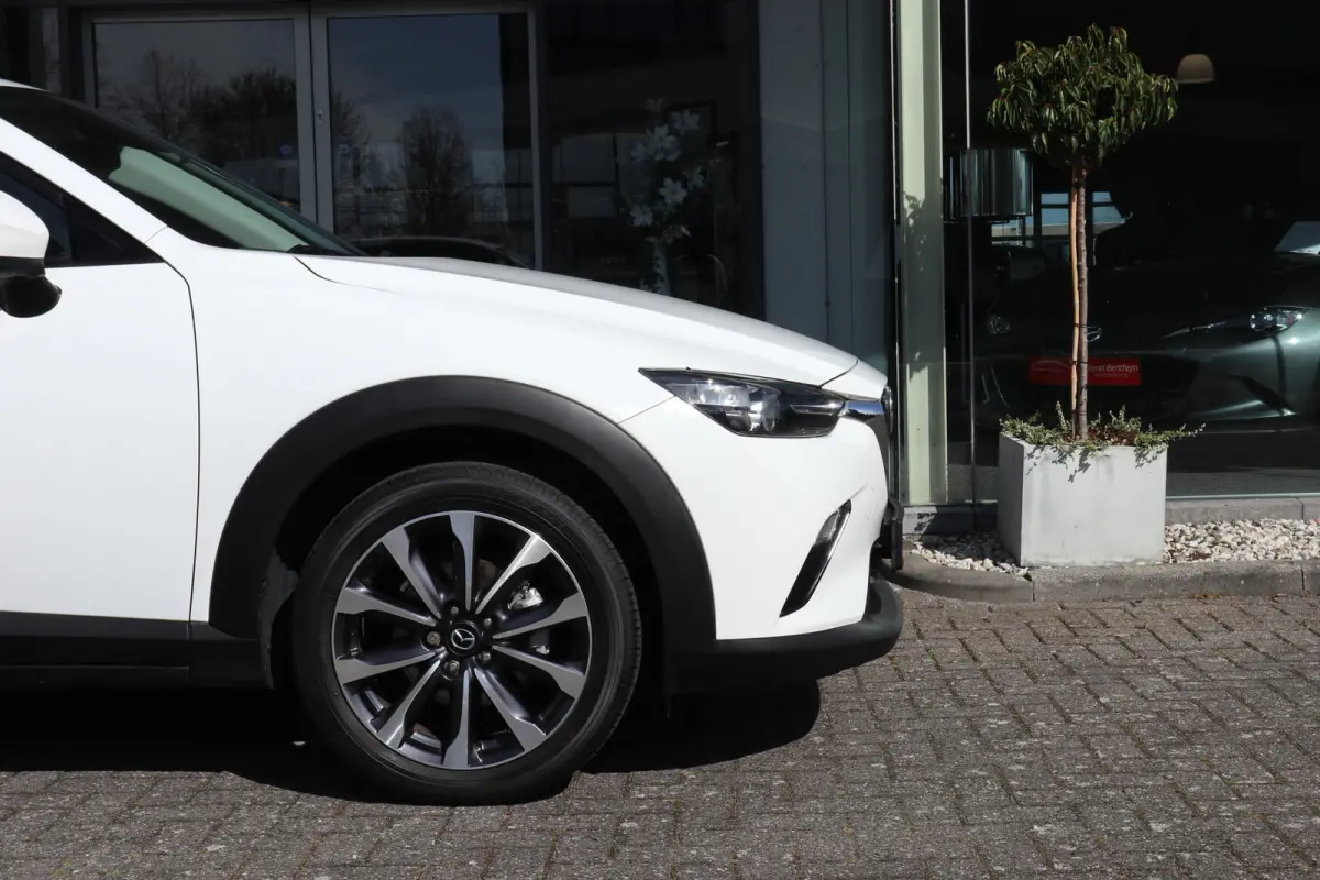 2.0 SkyActiv-G 121 Sportive Clima / Navi / Cruise / Apple-Android / LM-Velgen