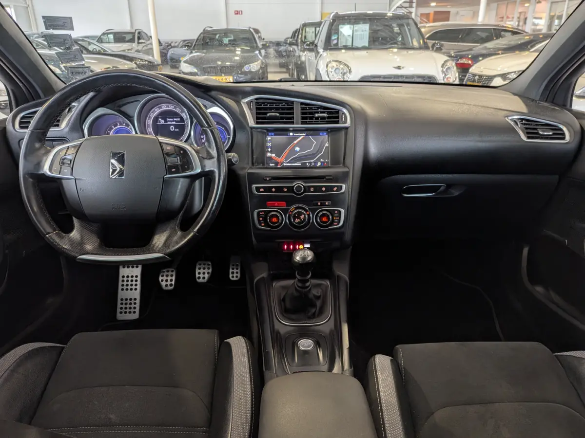 1.2 PureTech Chic Airco, Cruise Control, Trekhaak, Stuurbekrachtiging