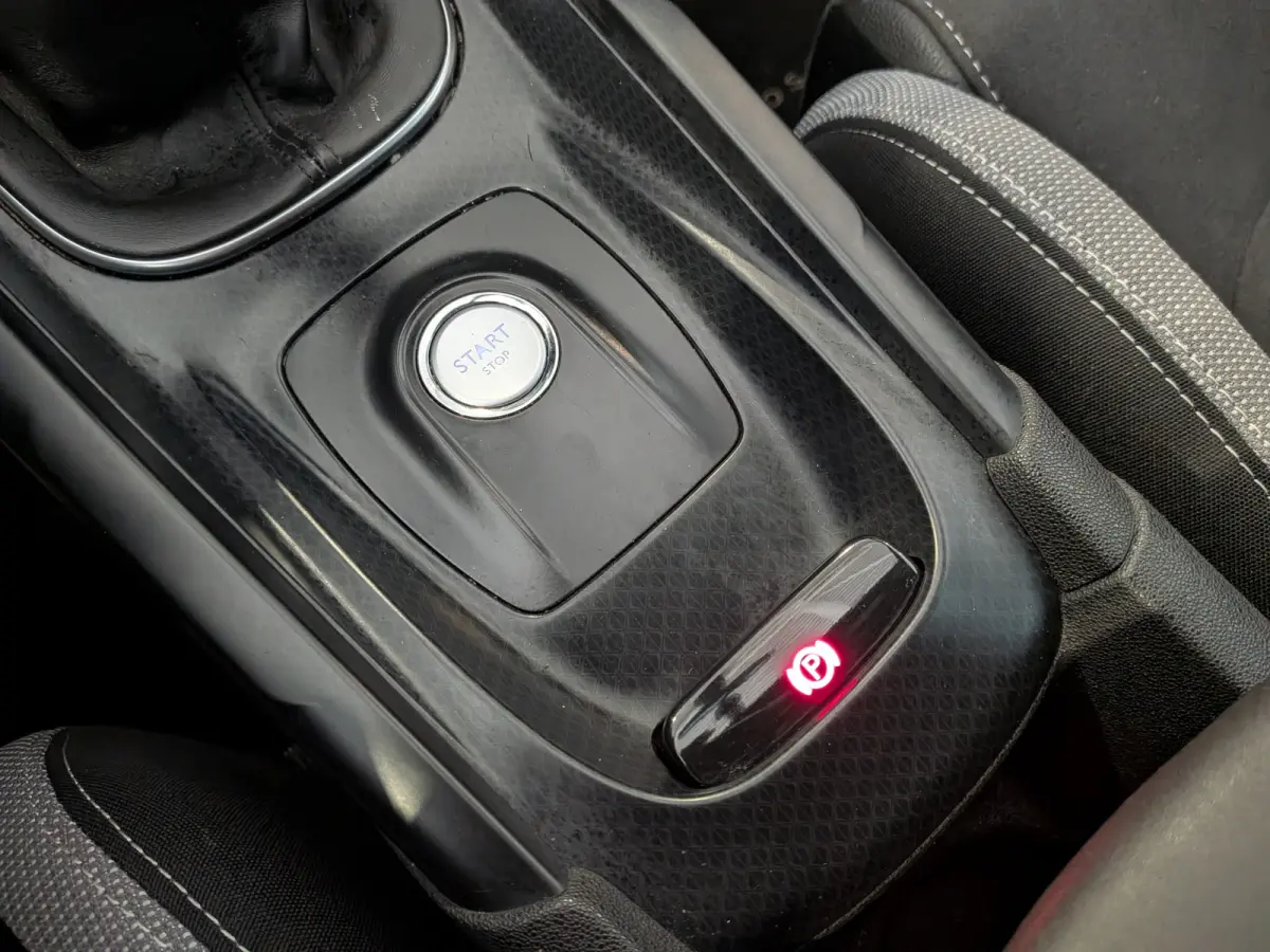 1.2 PureTech Chic Airco, Cruise Control, Trekhaak, Stuurbekrachtiging