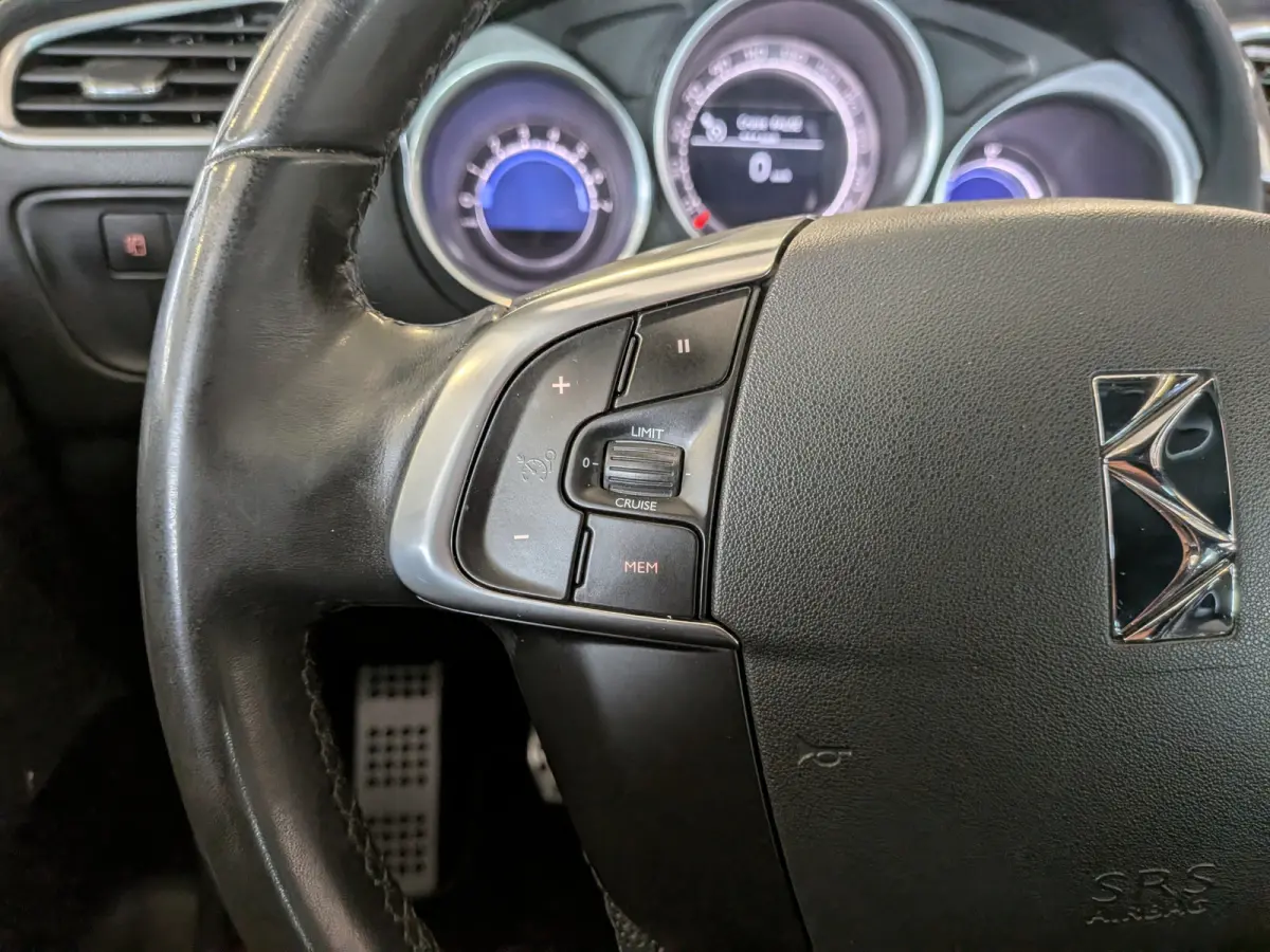 1.2 PureTech Chic Airco, Cruise Control, Trekhaak, Stuurbekrachtiging