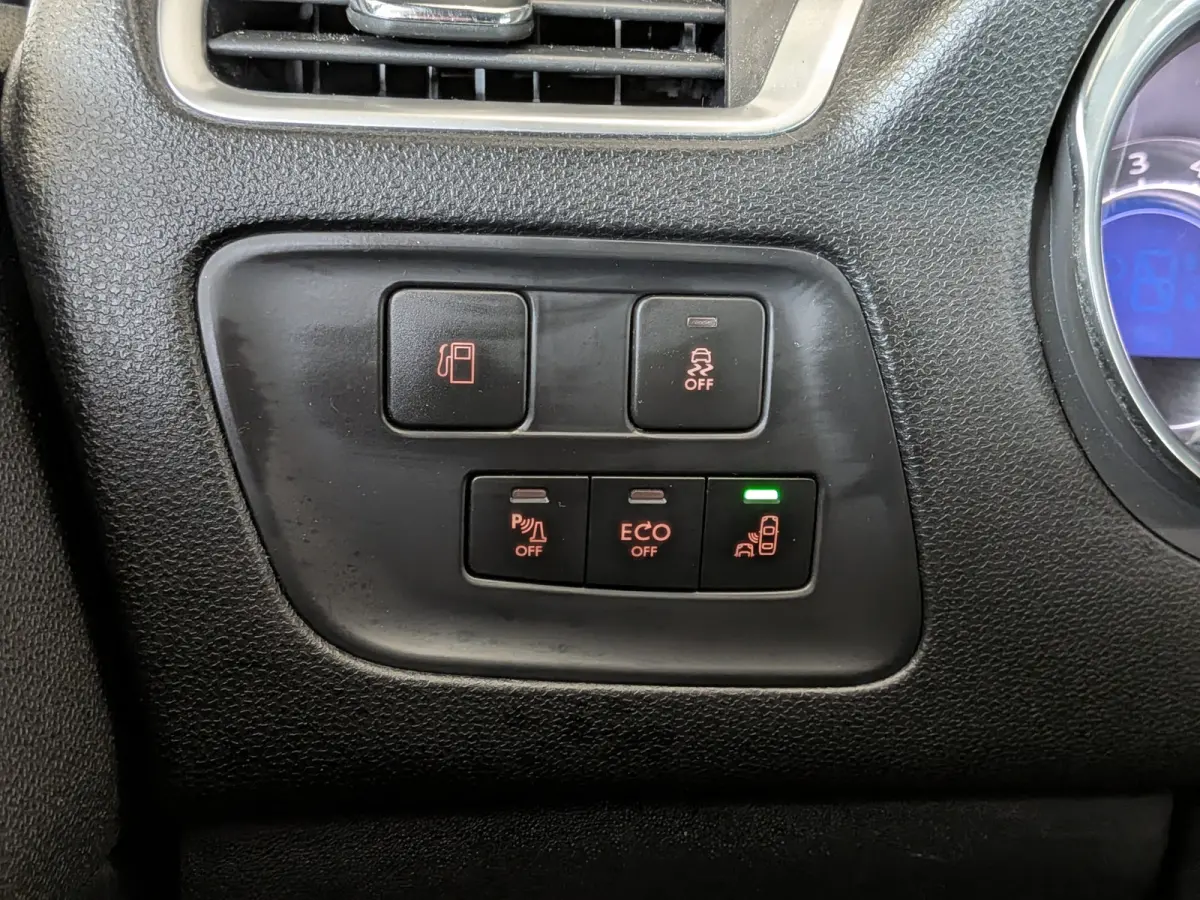 1.2 PureTech Chic Airco, Cruise Control, Trekhaak, Stuurbekrachtiging