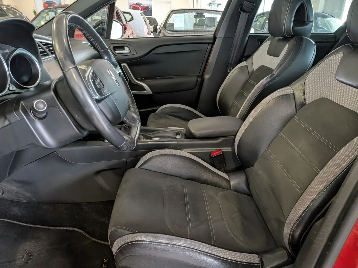 1.2 PureTech Chic Airco, Cruise Control, Trekhaak, Stuurbekrachtiging