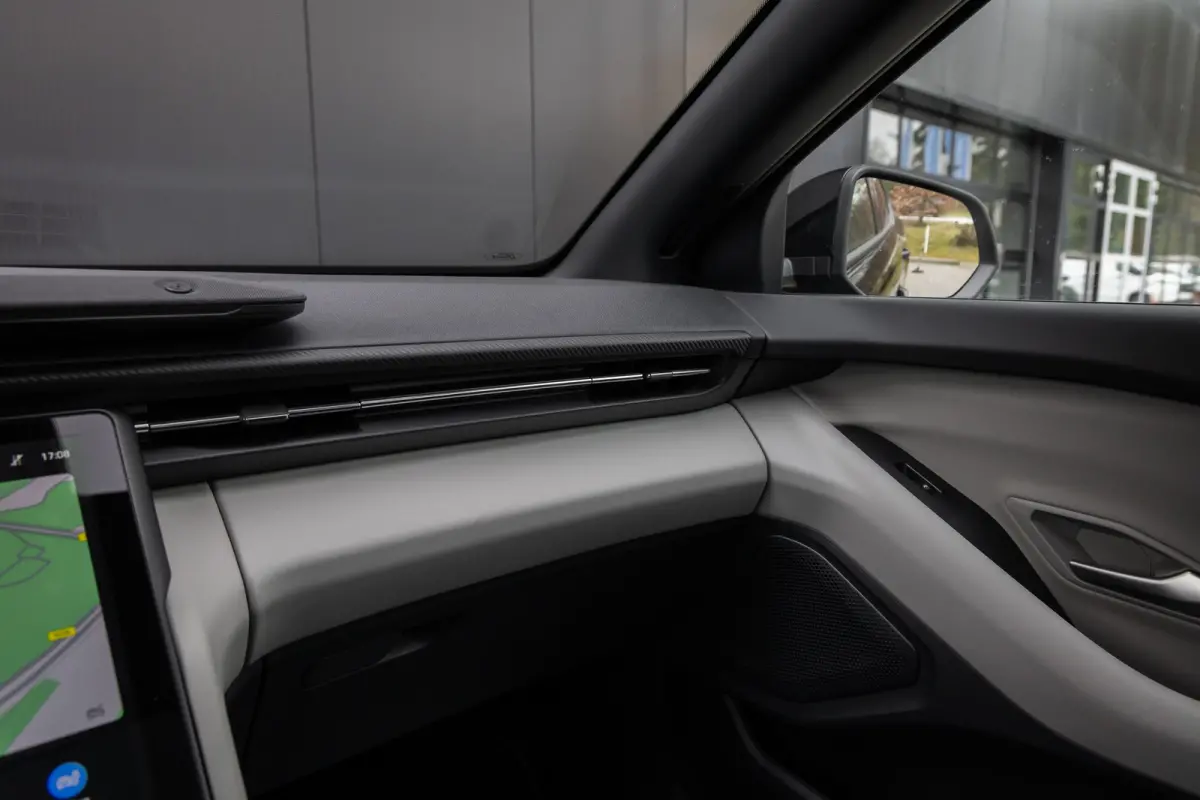 Premium Extended Range RWD 79 kWh | Wamrtepomp | Trekhaak | AGR-stoelen | Panoramadak | Head-up | 21 inch