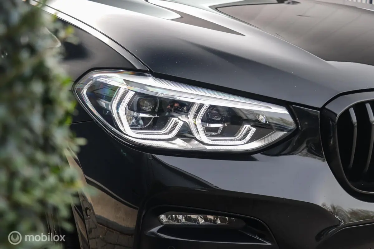 xDrive30e High Executive|M-Seats|PANO|H&K|HUD|Carbon|LED