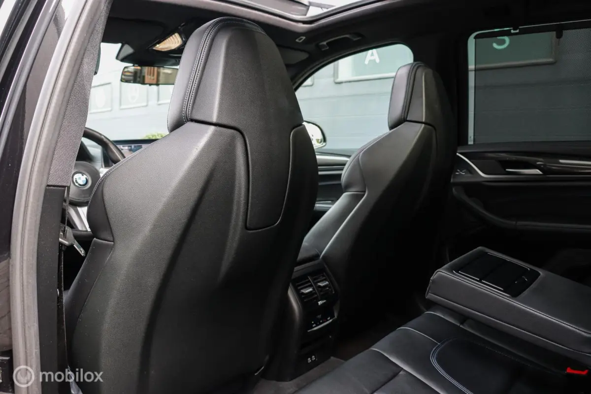 xDrive30e High Executive|M-Seats|PANO|H&K|HUD|Carbon|LED