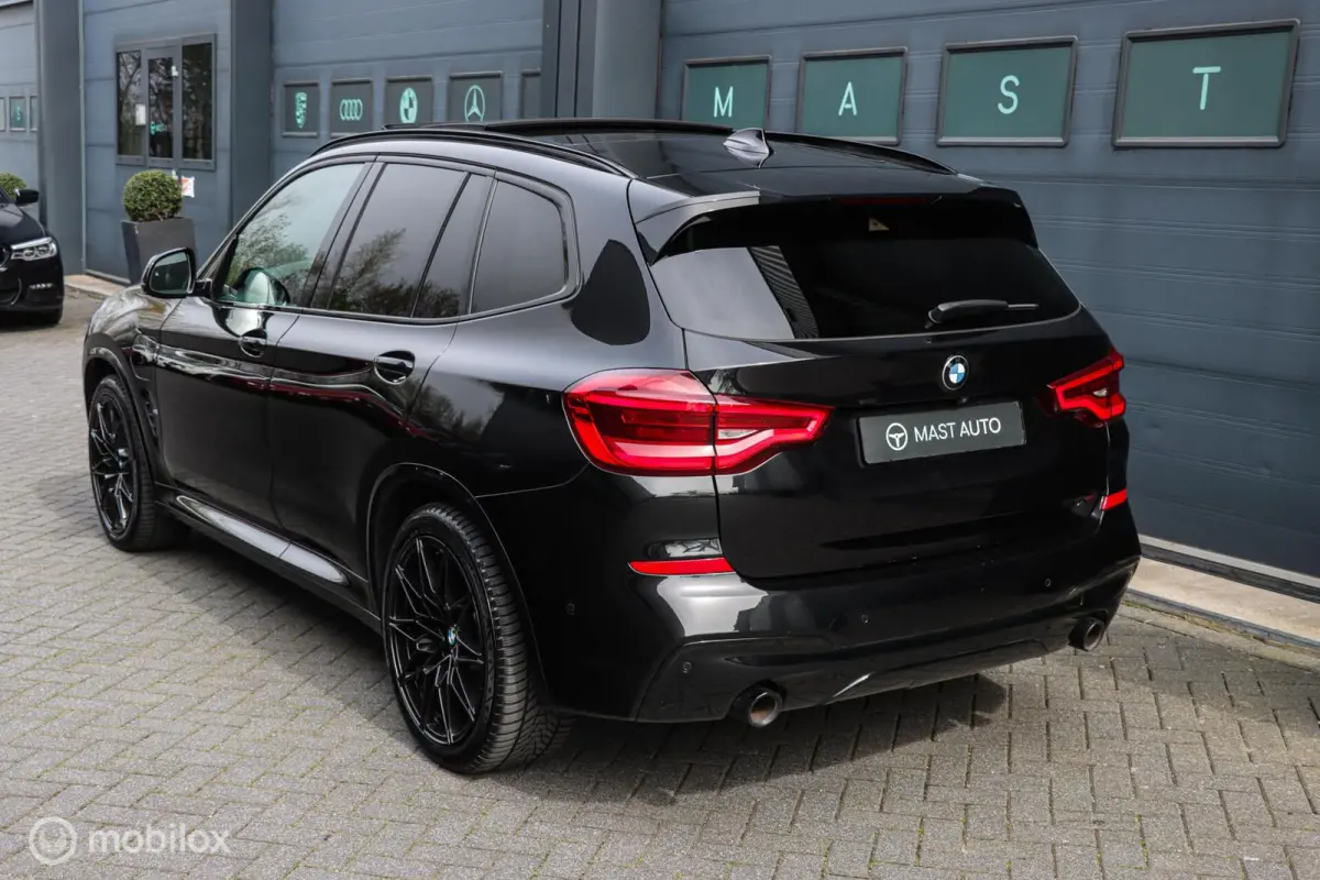 xDrive30e High Executive|M-Seats|PANO|H&K|HUD|Carbon|LED