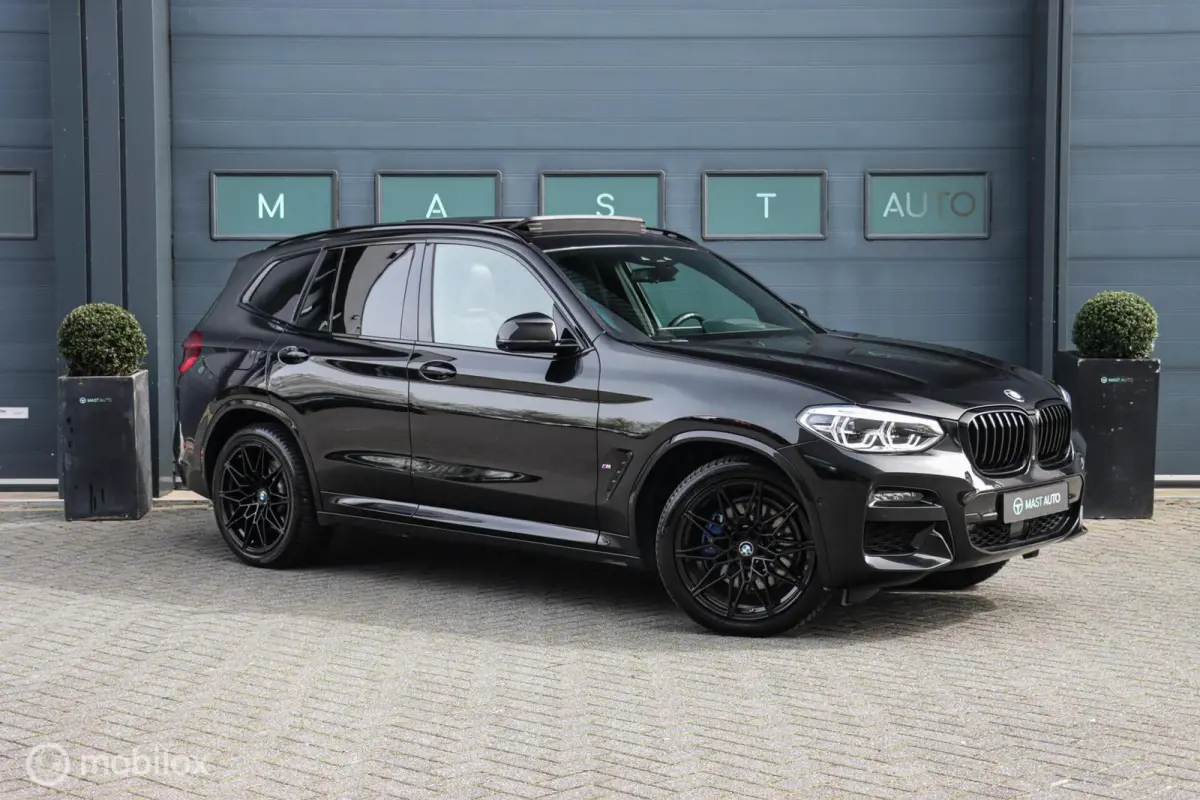 xDrive30e High Executive|M-Seats|PANO|H&K|HUD|Carbon|LED