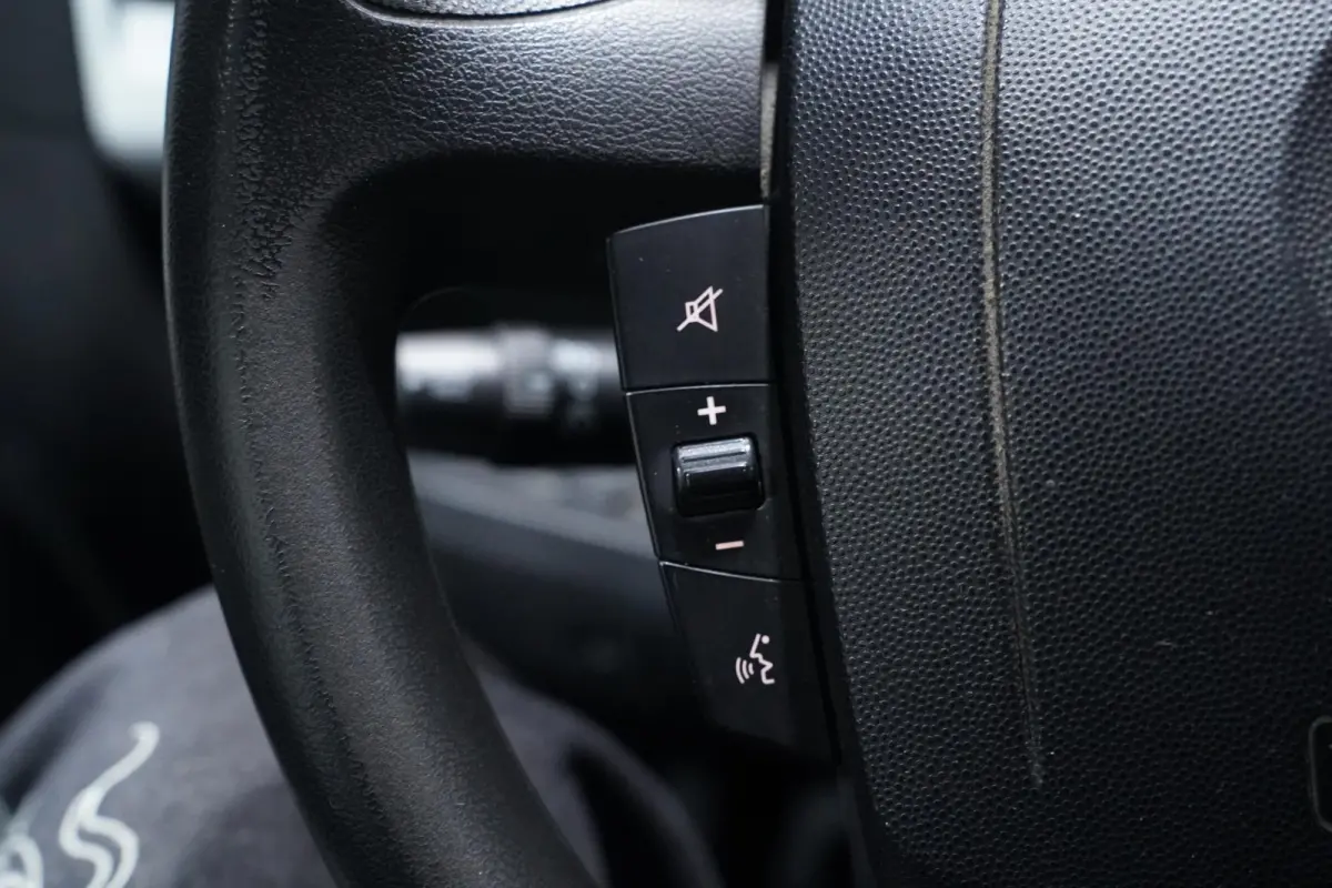 2.3 Mjet 130 pk L4H2 Navi, Cruise control Laadruimte Pakket, PDC achter, APK 12-2026, 3-Zits