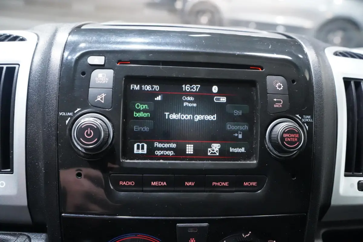 2.3 Mjet 130 pk L4H2 Navi, Cruise control Laadruimte Pakket, PDC achter, APK 12-2026, 3-Zits
