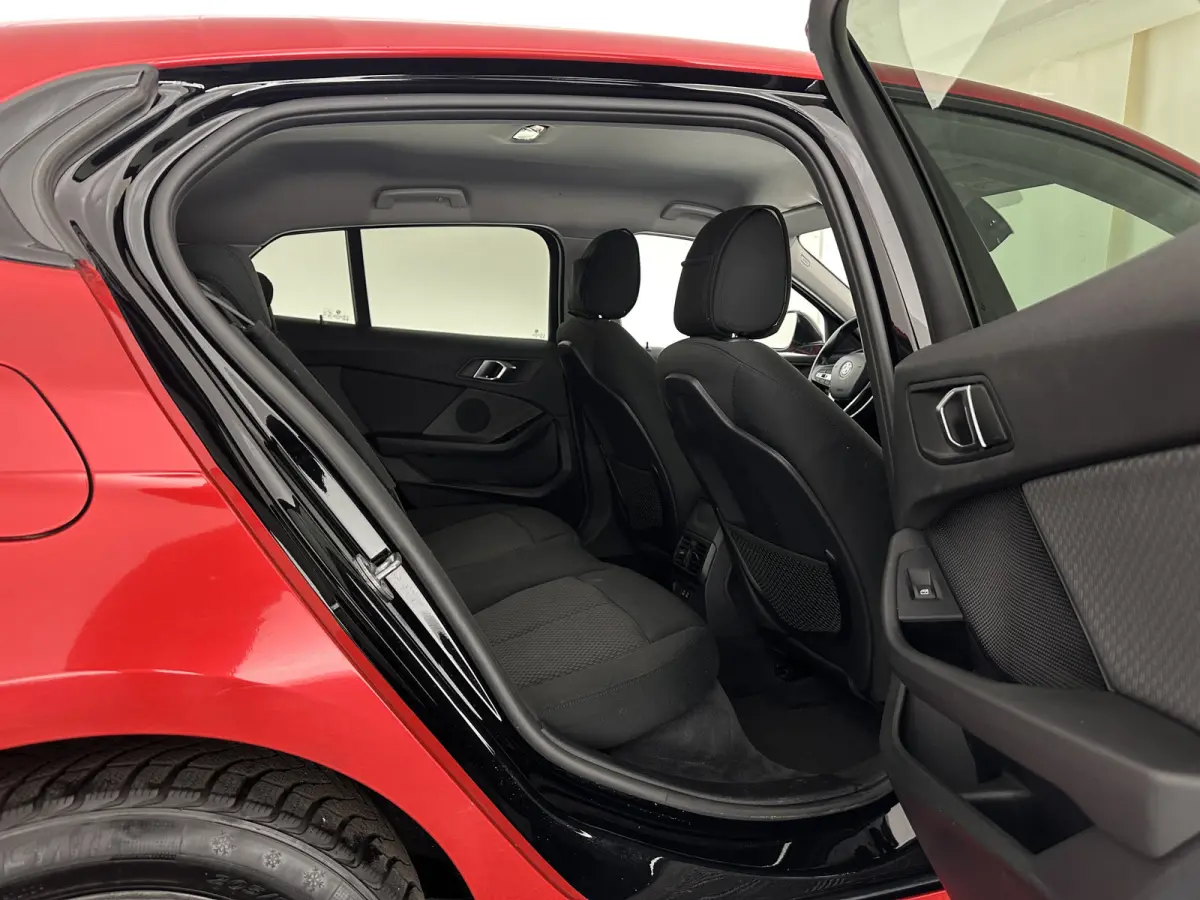 116D Executive Edition *DIGI-COCKPIT | FULL-LED | NAVI-FULLMAP | AMBIENTLIGHT | CRUISE | KEYLESS | PRIVACY-GLASS | ECC | PDC | 16"ALU*