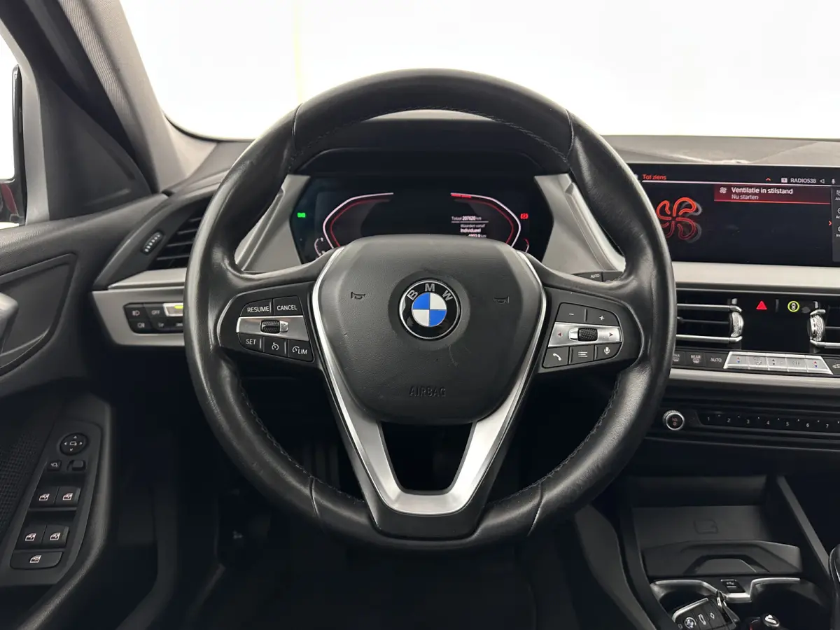 116D Executive Edition *DIGI-COCKPIT | FULL-LED | NAVI-FULLMAP | AMBIENTLIGHT | CRUISE | KEYLESS | PRIVACY-GLASS | ECC | PDC | 16"ALU*