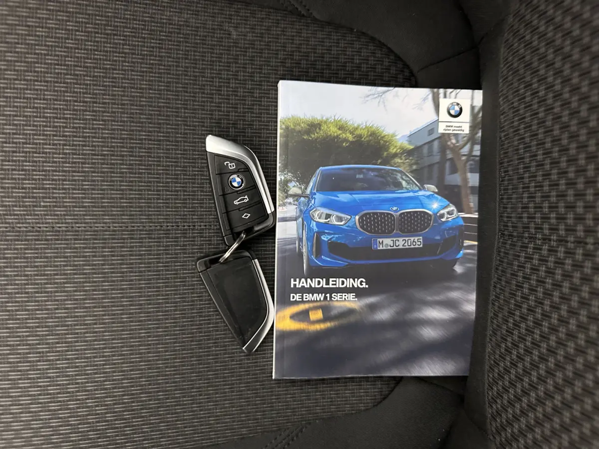 116D Executive Edition *DIGI-COCKPIT | FULL-LED | NAVI-FULLMAP | AMBIENTLIGHT | CRUISE | KEYLESS | PRIVACY-GLASS | ECC | PDC | 16"ALU*