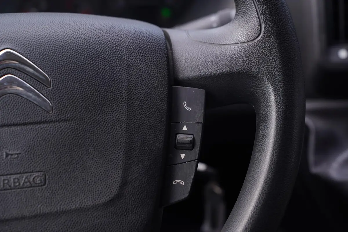 2.0 BlueHDi 130 pk L2H2 Airco Cruise control, PDC achter, Slechts 83 dkm, 3-Zits