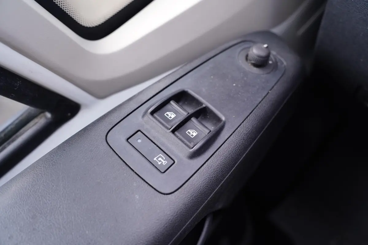 2.0 BlueHDi 130 pk L2H2 Airco Cruise control, PDC achter, Slechts 83 dkm, 3-Zits