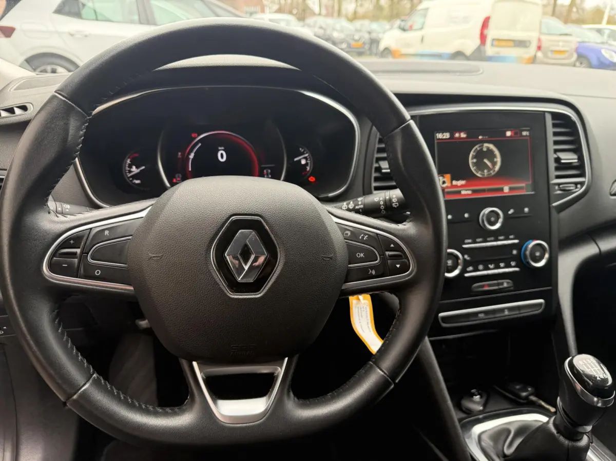 1.3 TCe Zen TH/CARPLAY *ALL-IN PRIJS*